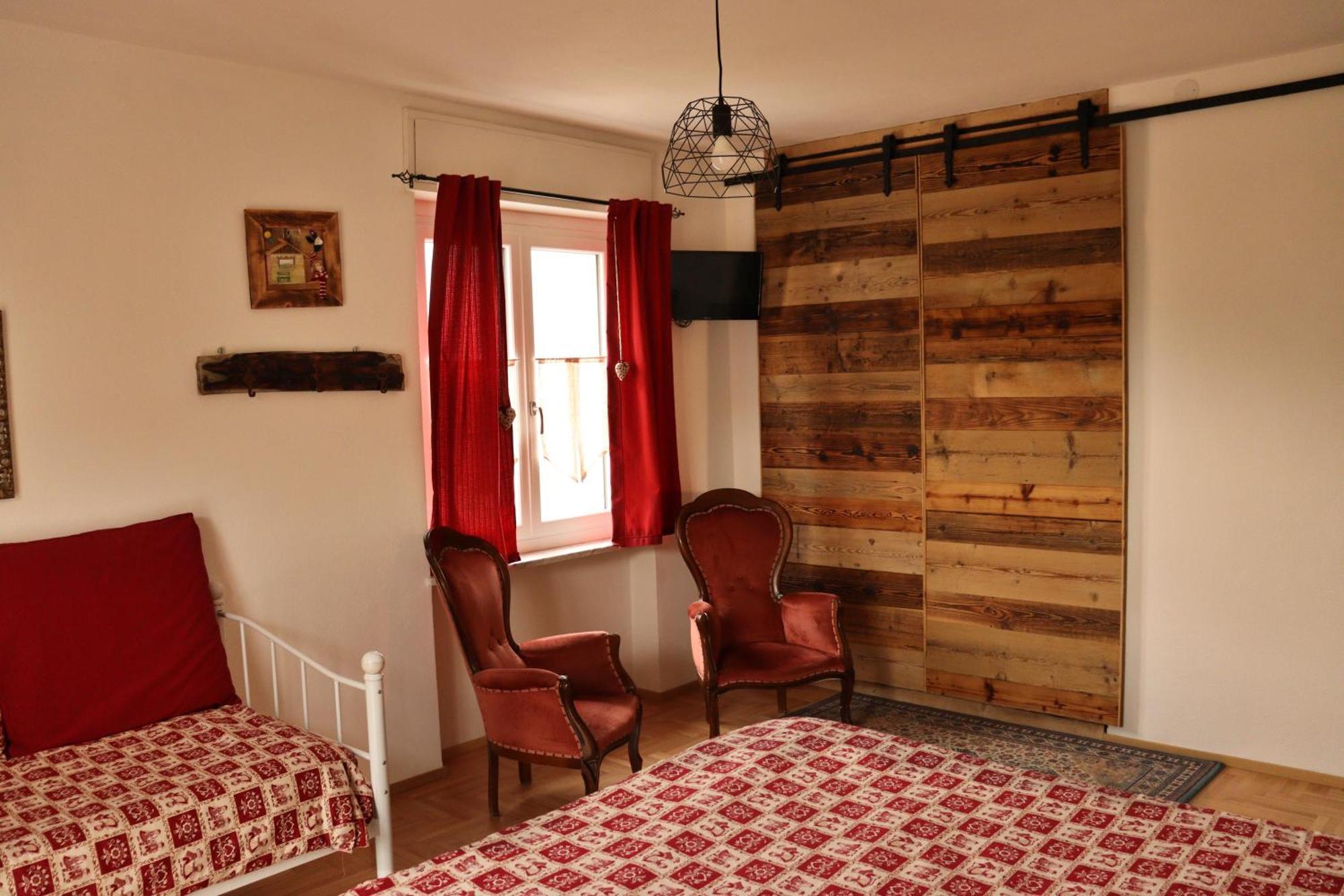 Lo Barbaboc Aparthotel Charvensod Exterior foto